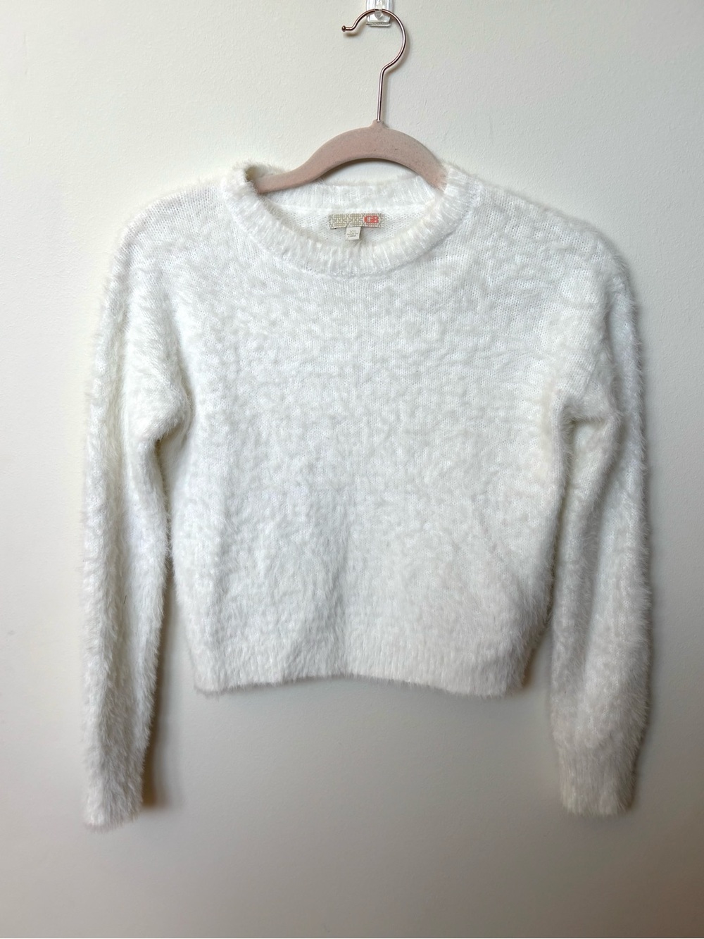 GB ladies cream fuzzy crop sweater xs soft cozy winter coquette y2k crew neck